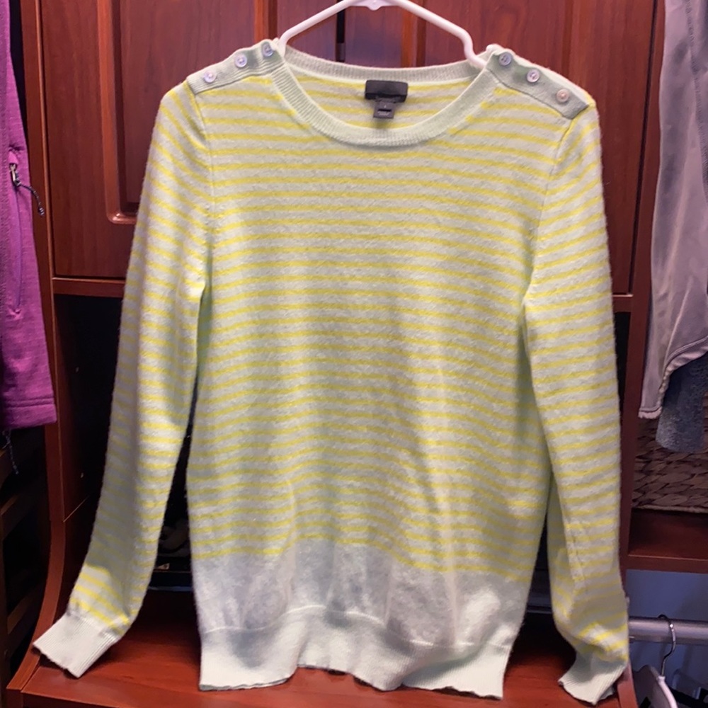 Beautiful cashmere j crew sweater.